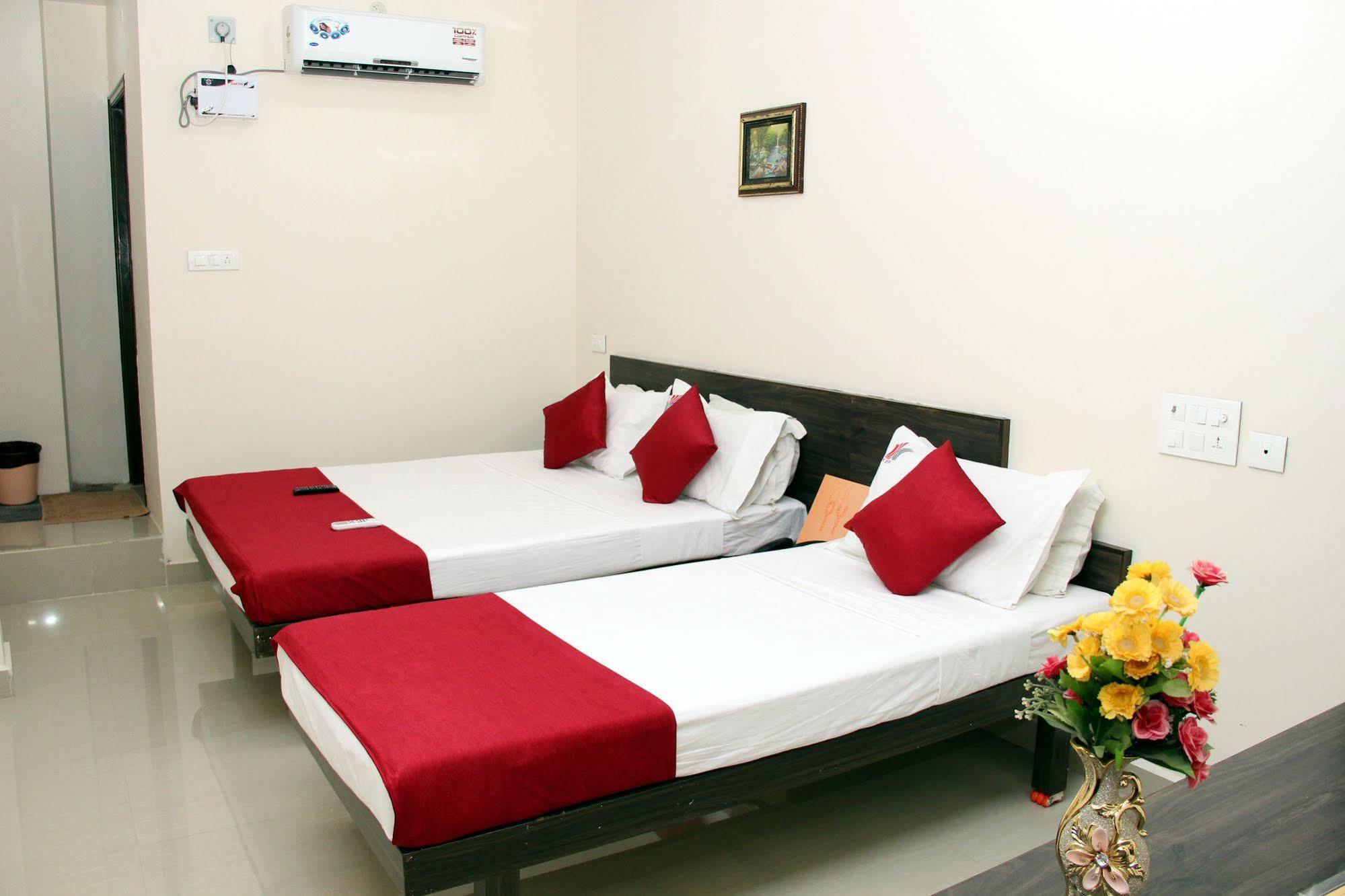 Kek Accommodation Chennai Bagian luar foto